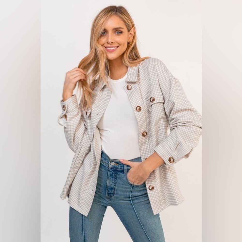 PETAL & PUP OVERSIZED GINGHAM SHACKET - WHITE/TAUPE SIZE / L